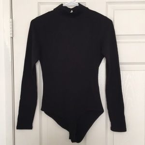 Black open back mock neck long-sleeved bodysuit